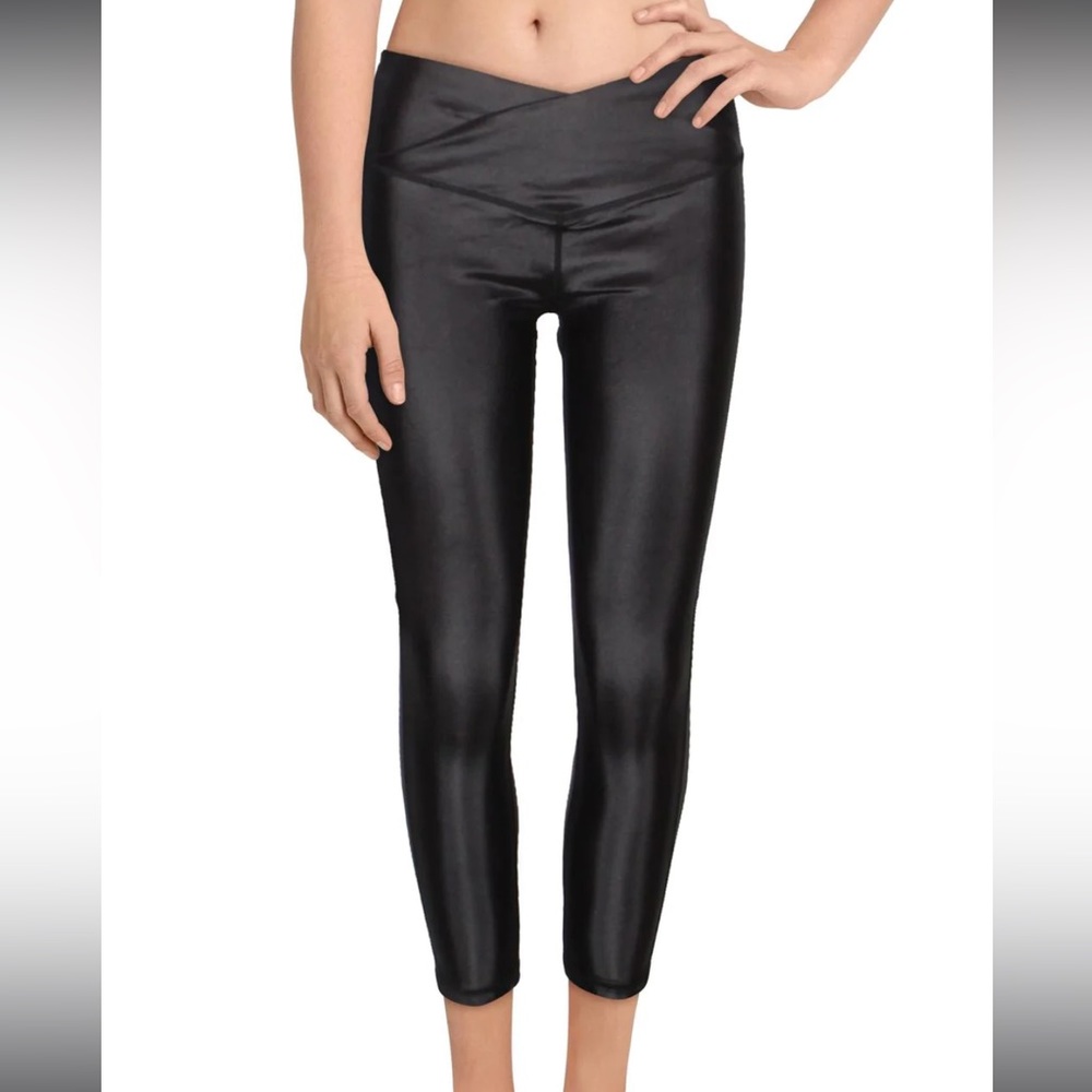NWOT We Wore What Shine Legging